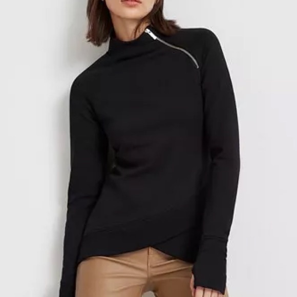 ZigZag Zipper Mock Neck Tee. - Picture 4 of 12